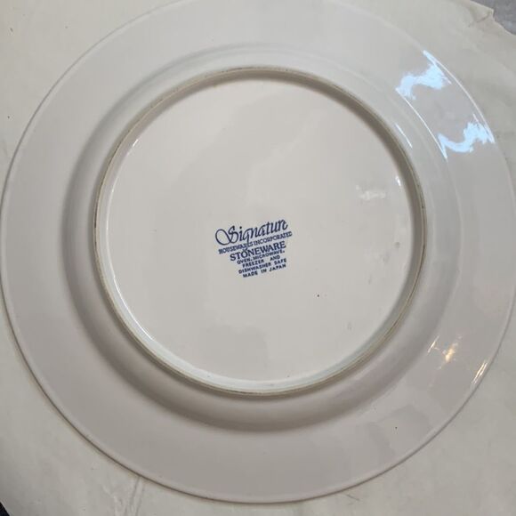 Signature Stoneware Japan 12 In Round Blue Yellow White Serving Plate Platter - Picture 3 of 5